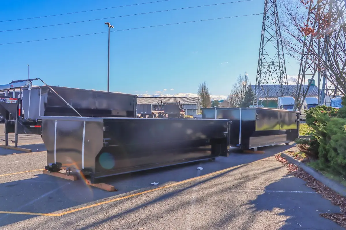 Professional dumpster rental and junk removal service in East Dundee